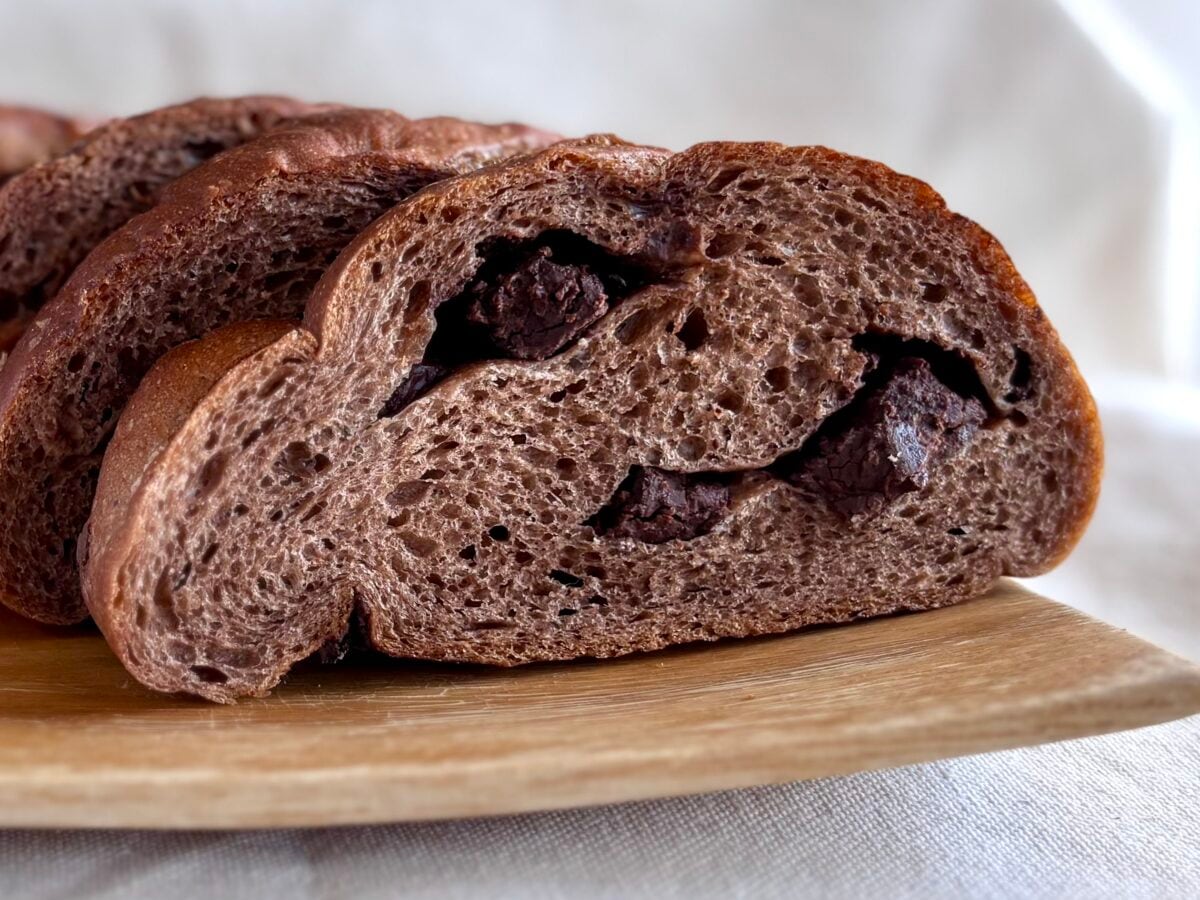 「正直レベチ」【セブン】で買える本格ブレッドに「どうせならこっち食べたい」