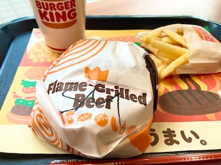 チーズに溺れる神バーガー【バーガーキング】雪のような真っ白ミルキーチーズが最高