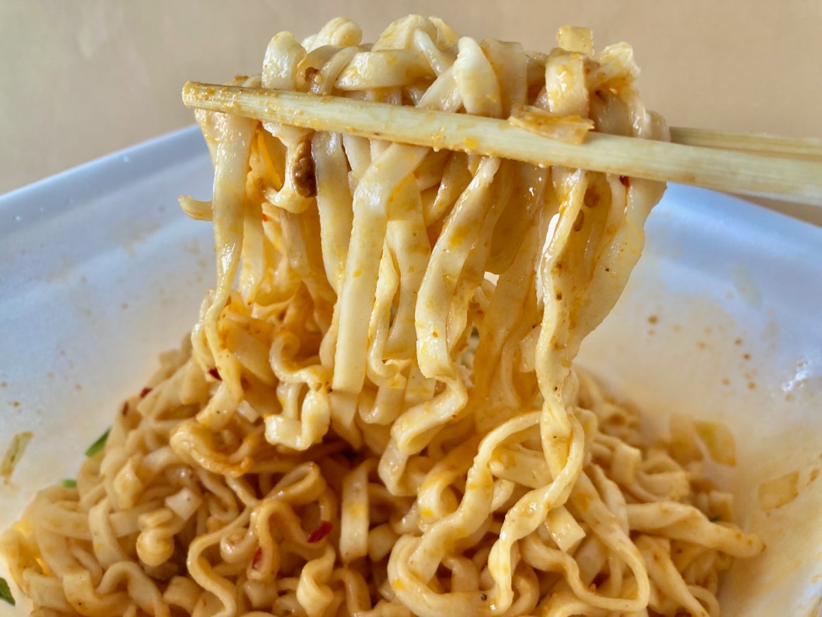 「最高」「シリーズにハズレなし」【マルちゃん】マイルド＆ピリ辛の新商品