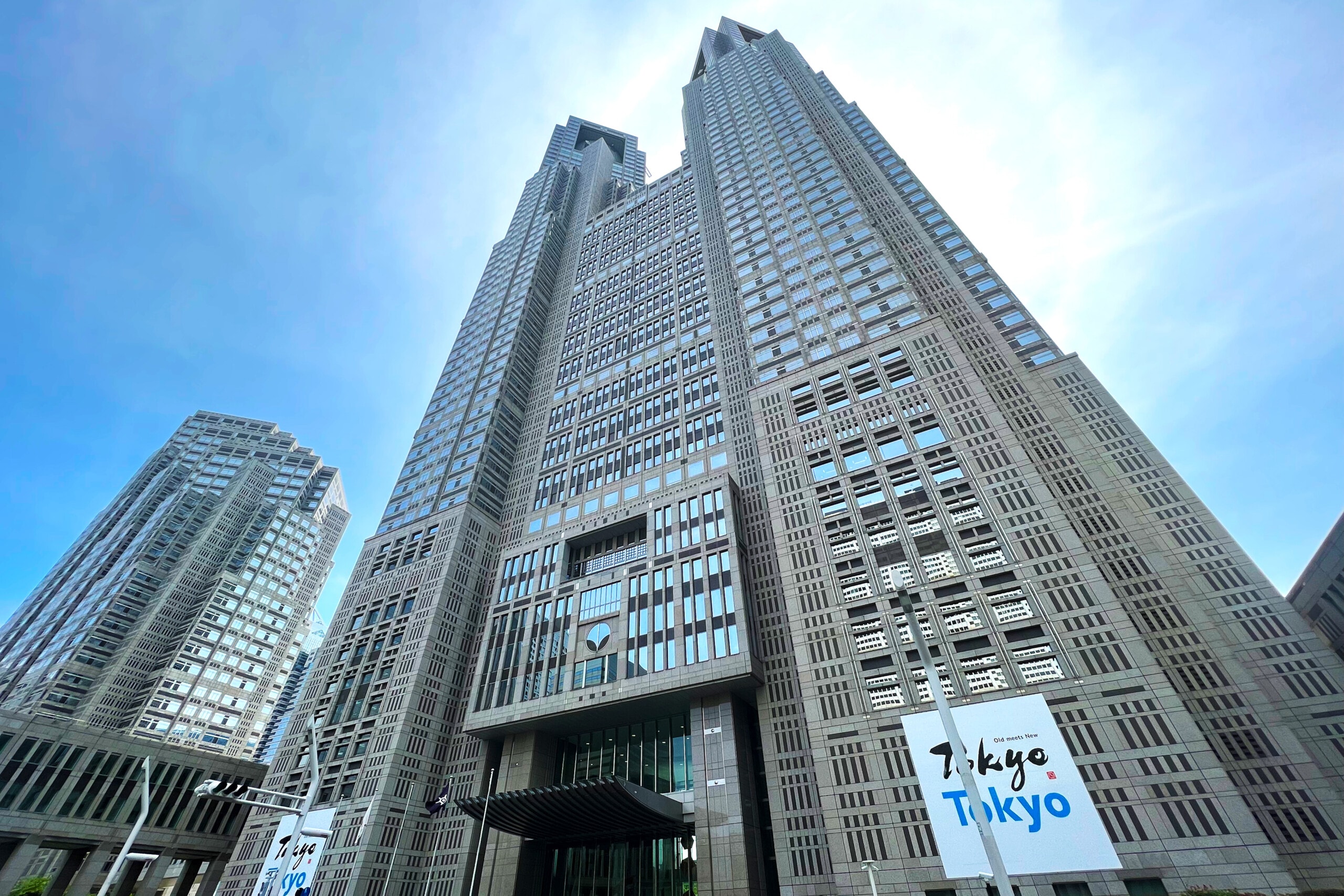 高校で『女子生徒に性交』 「女子児童の裸」盗撮など… 一挙に【7人の教諭】懲戒免職処分