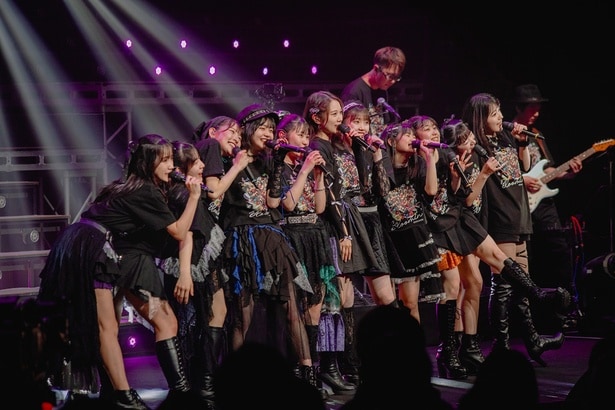 つばきファクトリーが10周年記念ライブ開催　谷本安美「つばきバンドの演奏に乗せてパフォーマンスできることが幸せ」