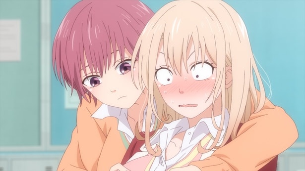 登場から“逆ナン”…モナの幼馴染・朋に「またすごいキャラが出てきたw」「このコンビ推せる！」の声＜黒岩メダカに私の可愛いが通じない＞