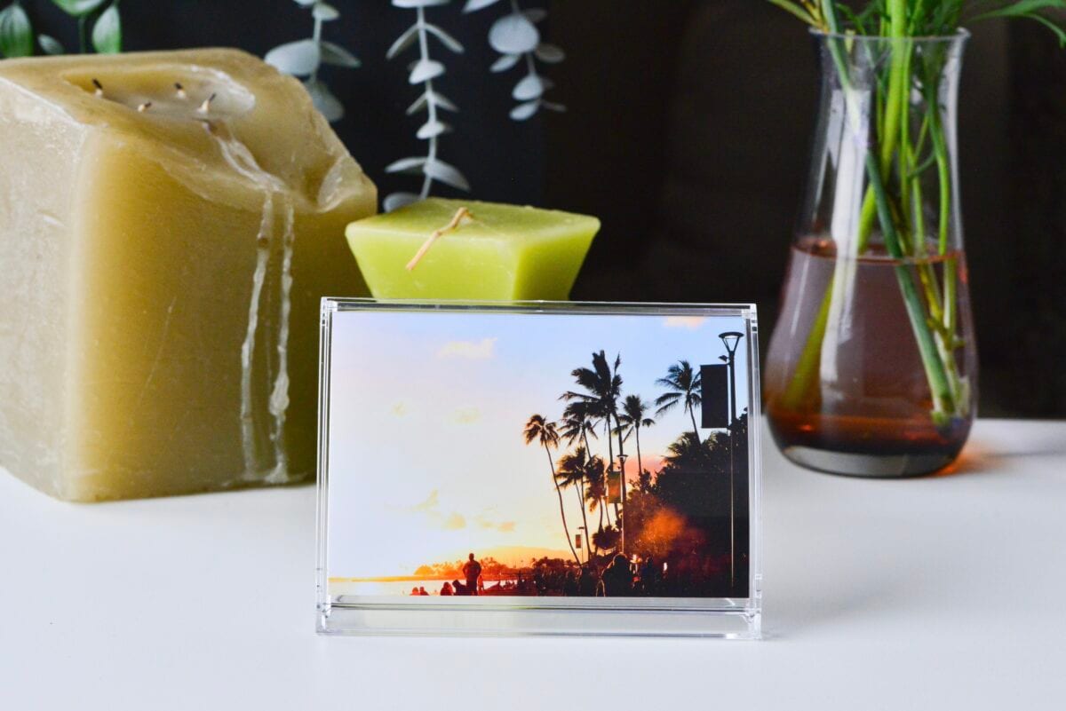 セリアのフォトフレームの種類を紹介!大きいものや壁掛けの売り場も解説