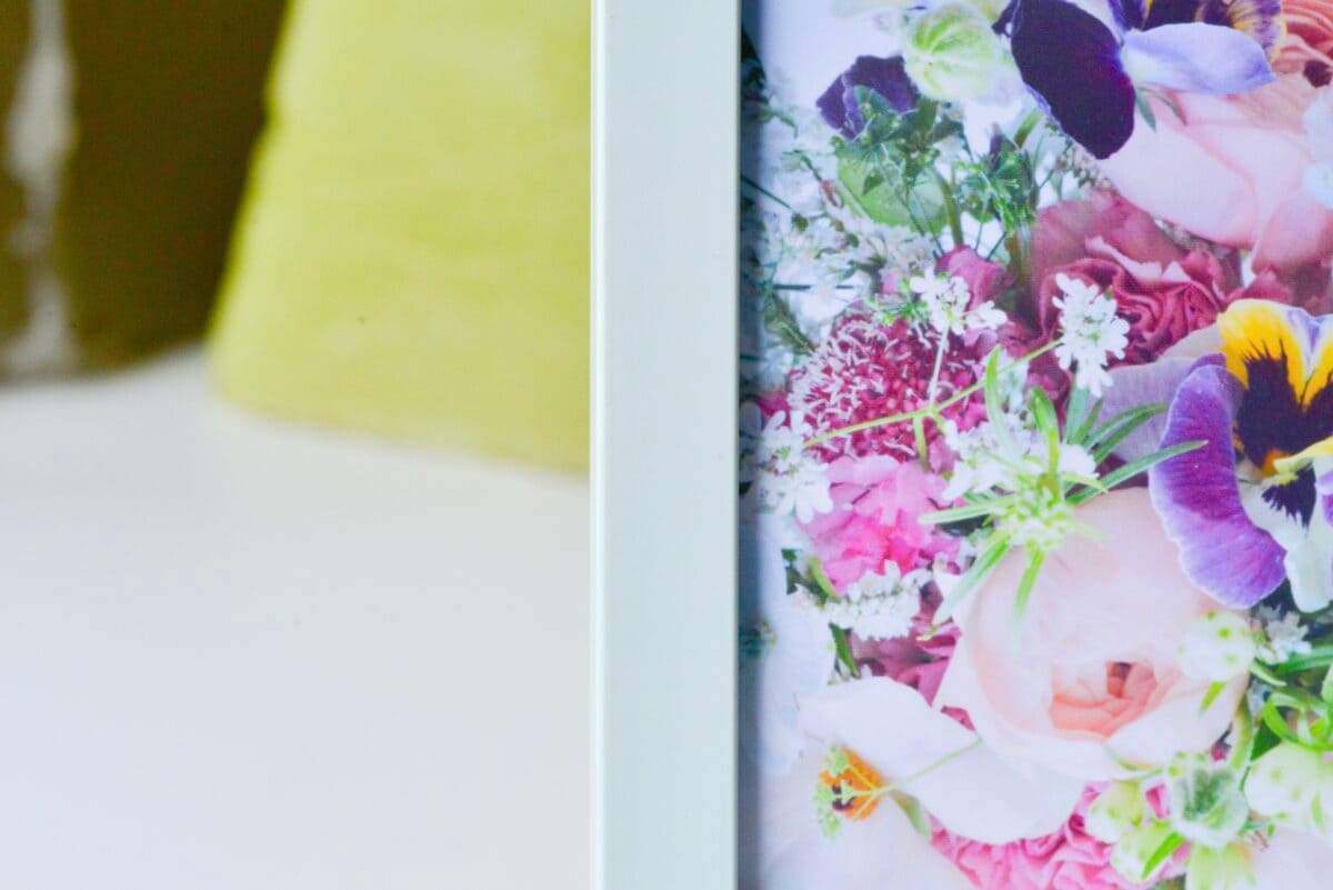 セリアのフォトフレームの種類を紹介!大きいものや壁掛けの売り場も解説