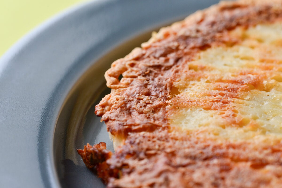 「悪魔的な旨さ詰まってる」【ローソン】新発売の薄っぺらいパンがすごい