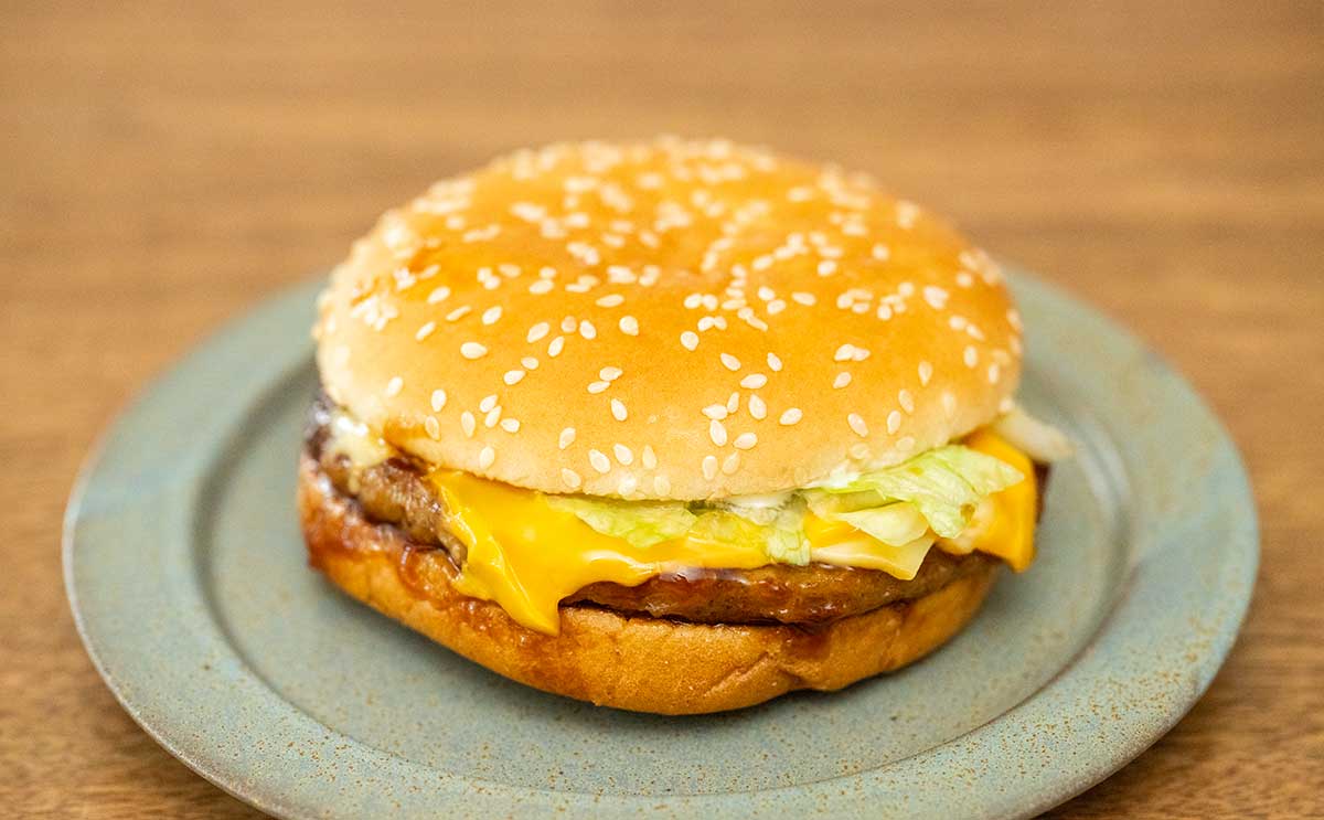 「満足感すごい」【マクドナルド】てりたまの影に隠れた激うまバーガーとは?