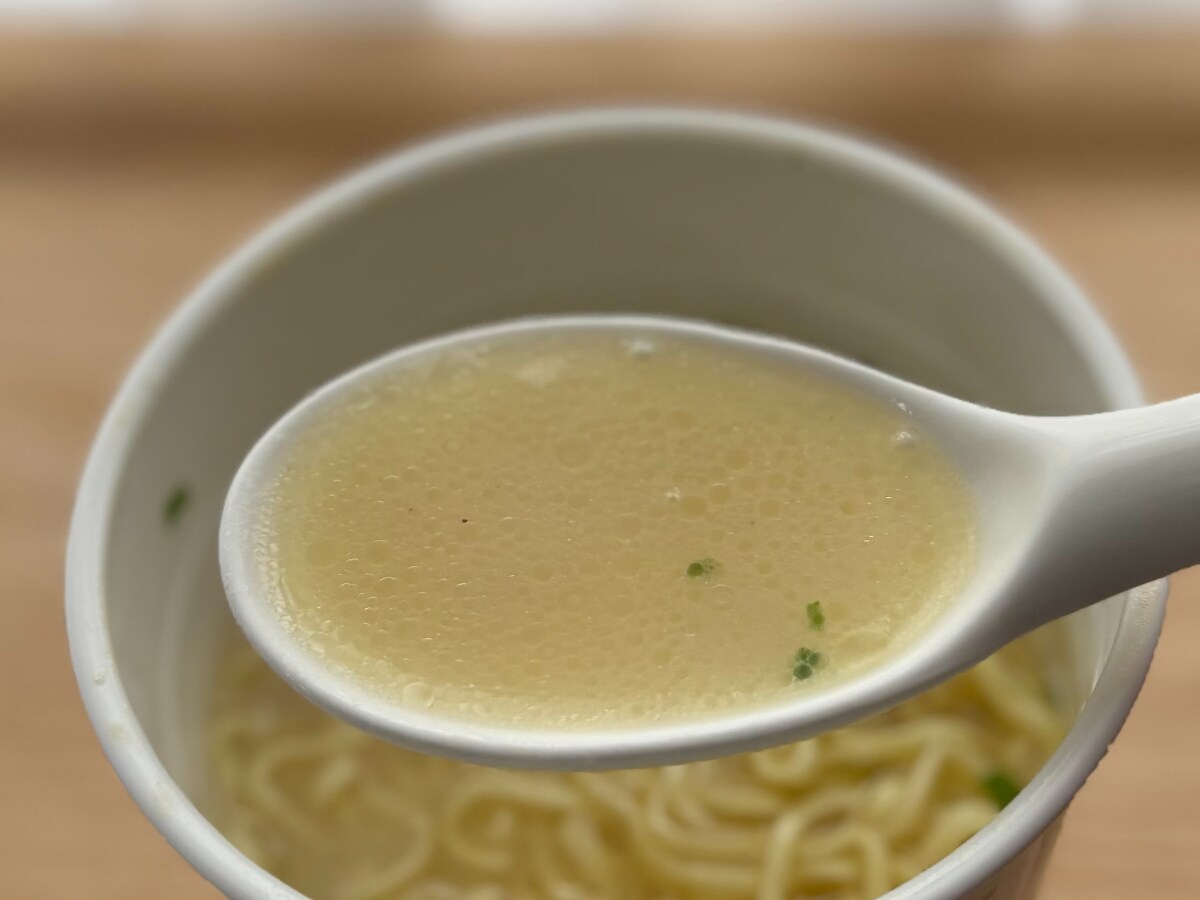 「完成された味わい」「ピカイチ」【マルちゃん】に名店の鶏白湯が再登場