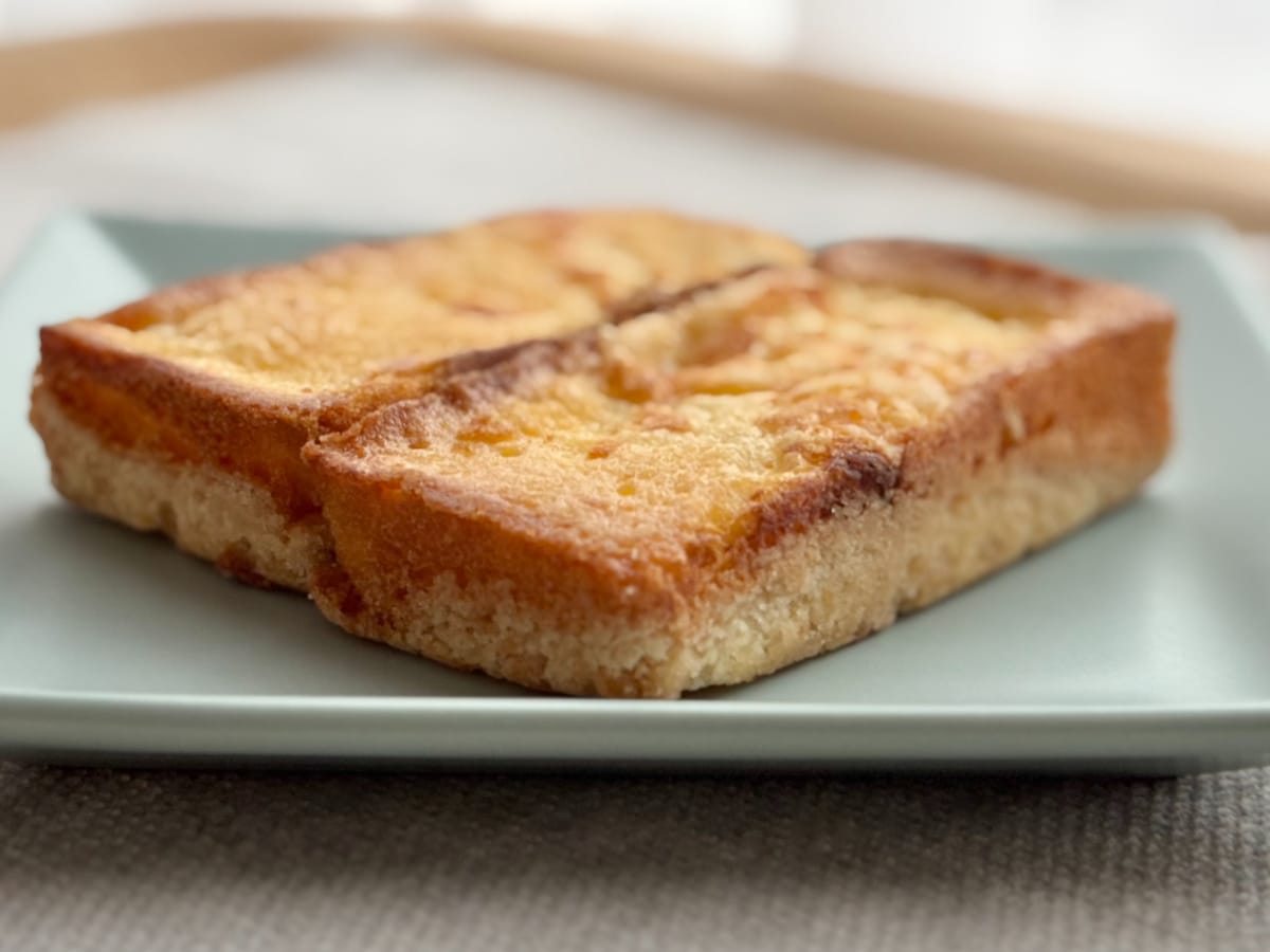 「最高」「焼いて食べるとお値段以上」【セブン】の四角いタルトが大好評