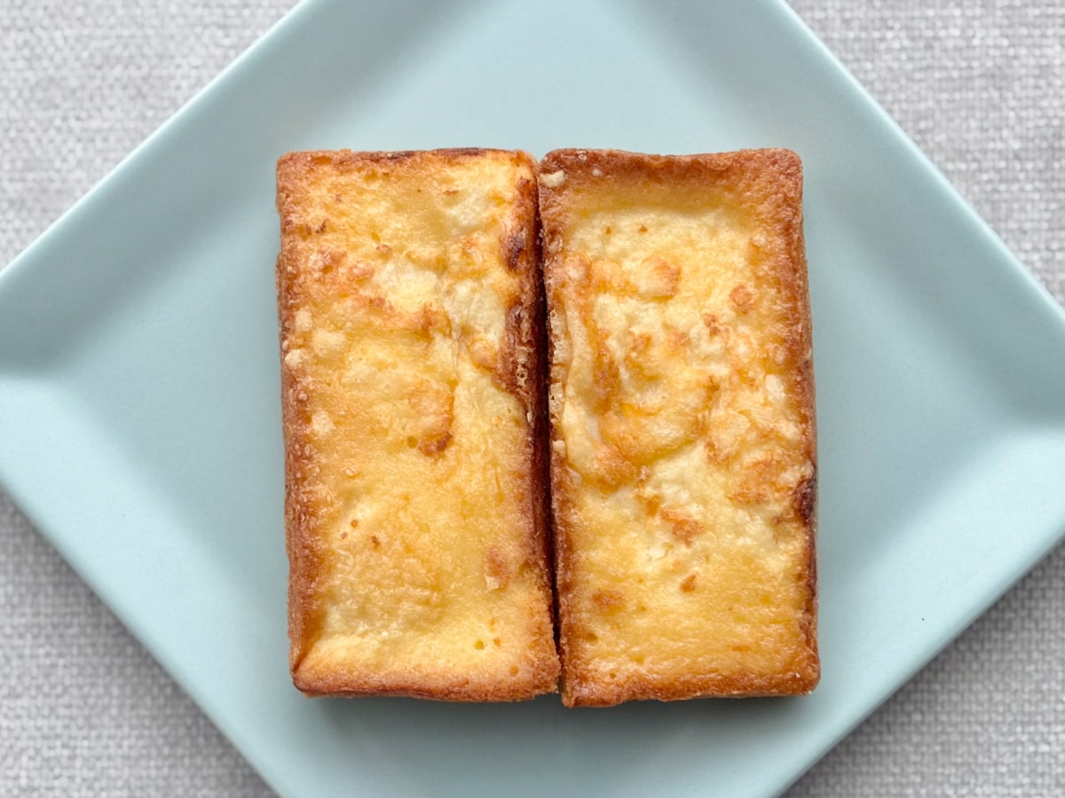 「最高」「焼いて食べるとお値段以上」【セブン】の四角いタルトが大好評