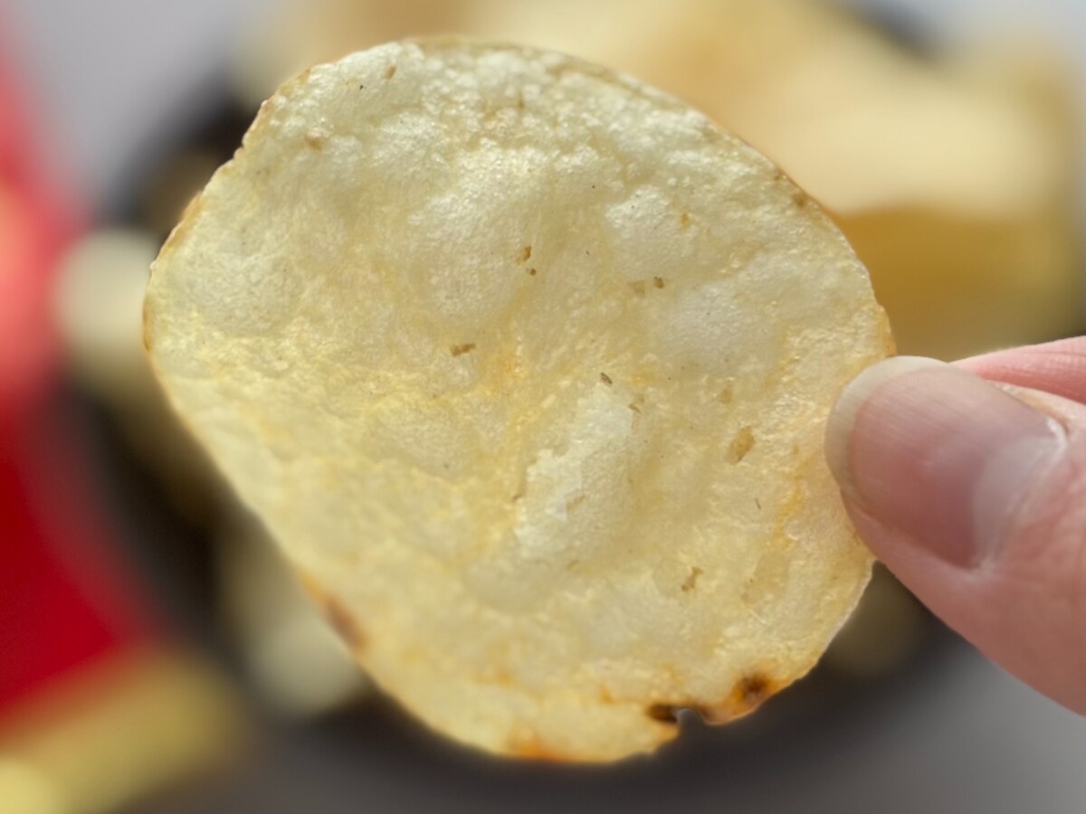 「作った人天才！」【湖池屋】の塩味ポテチが“ぞっこん”になるウマさ