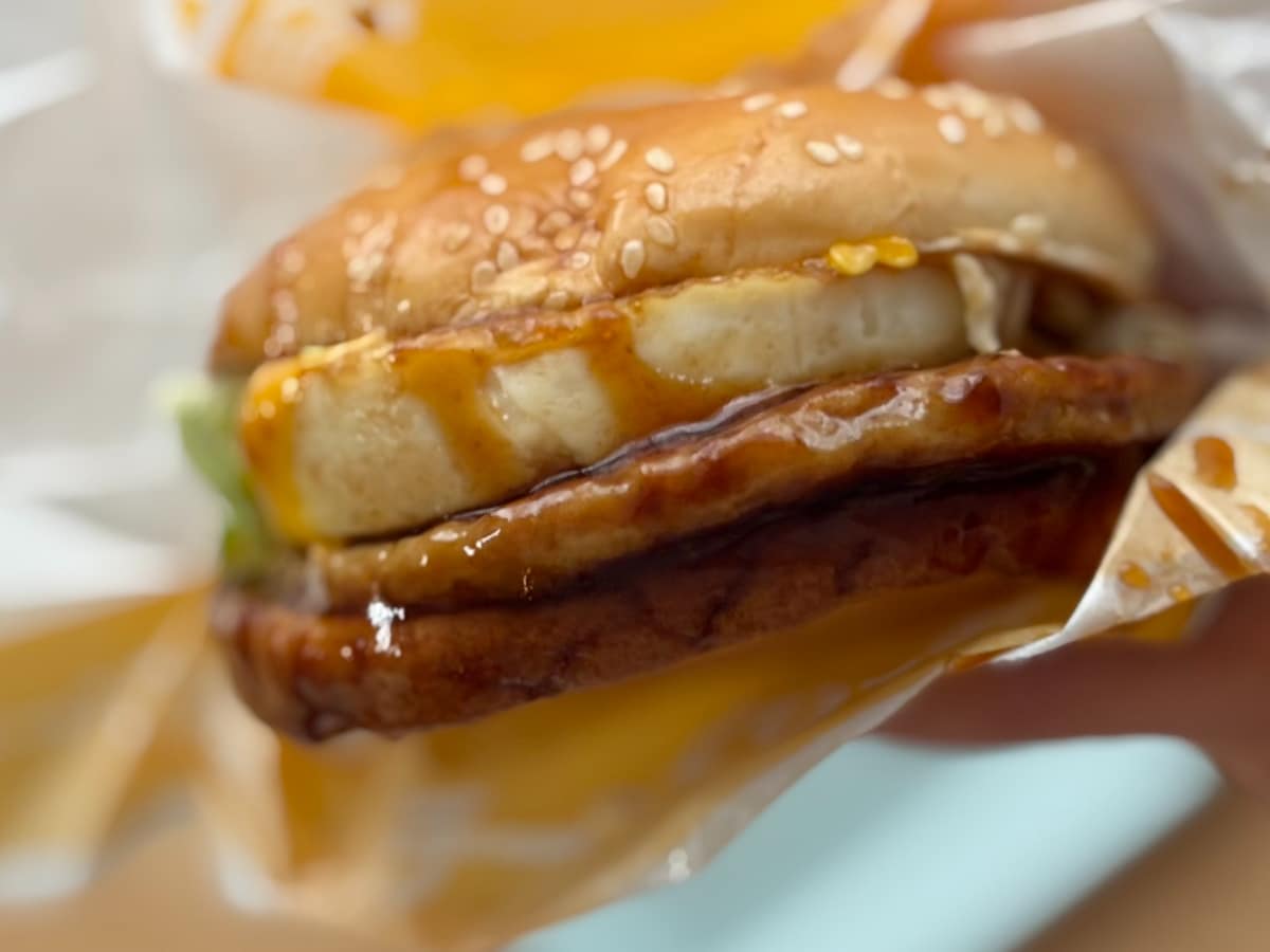 「美味すぎて震えた」【マクドナルド】の春の定番バーガーが今年も人気