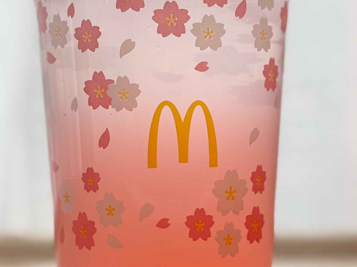 意外な組み合わせで「不思議な味」？【マクドナルド】春の新作フィズ