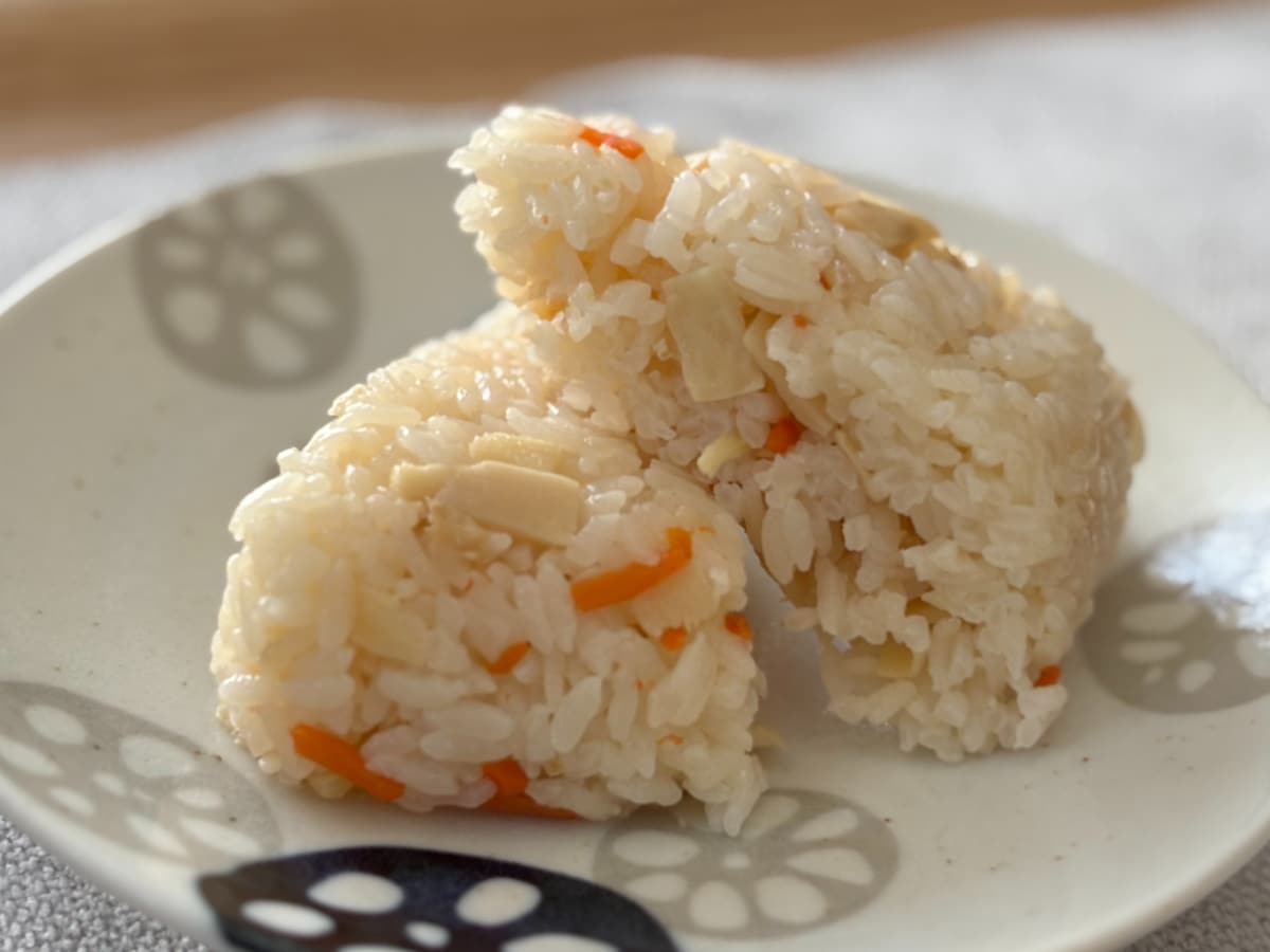 春と言えばやっぱりこれ!【セブン】の旬のおむすびが「満足感半端ない」