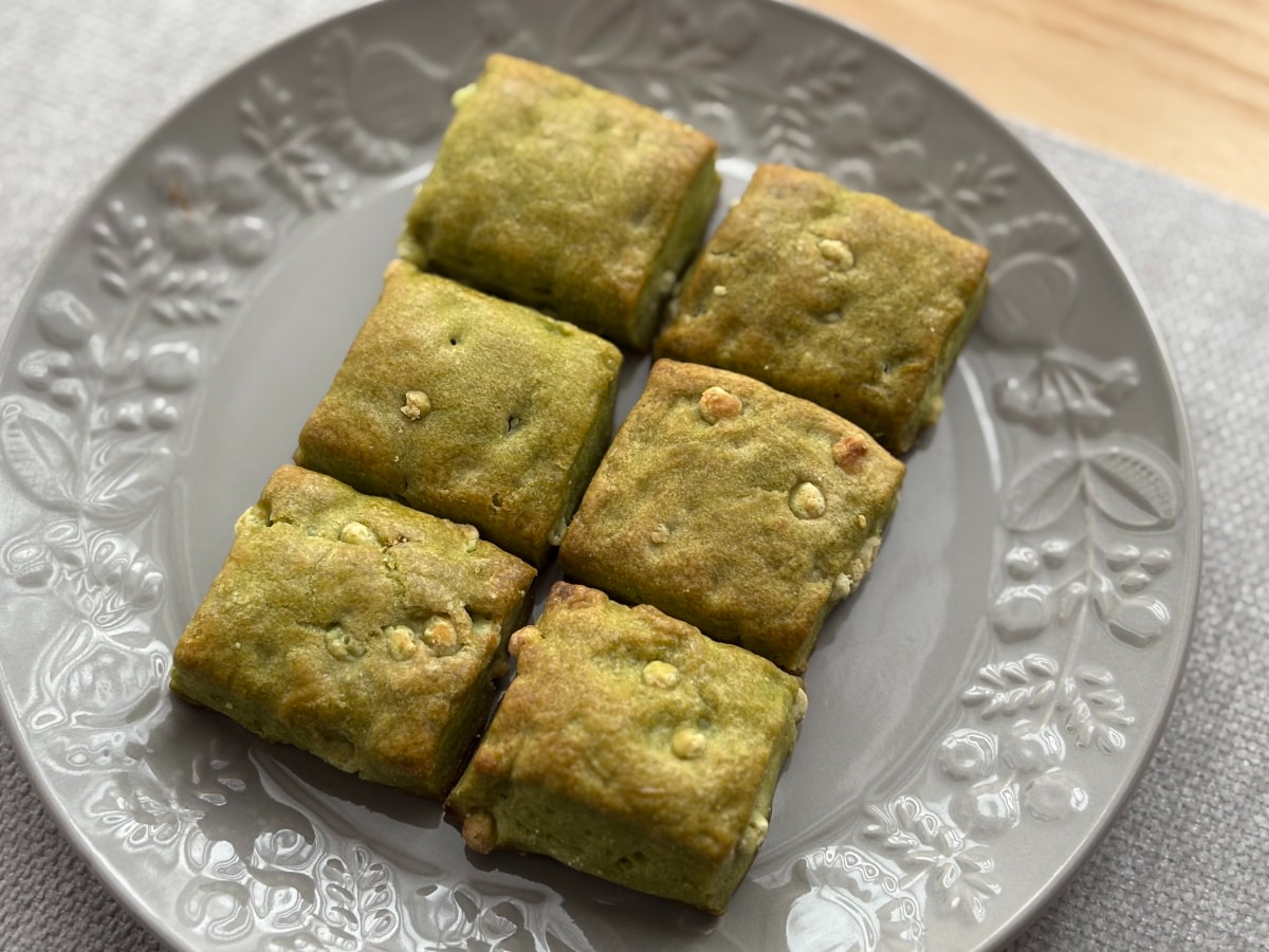 「魔性の食い物」「ハマりそう」【ファミマ】の人気おやつに新作登場