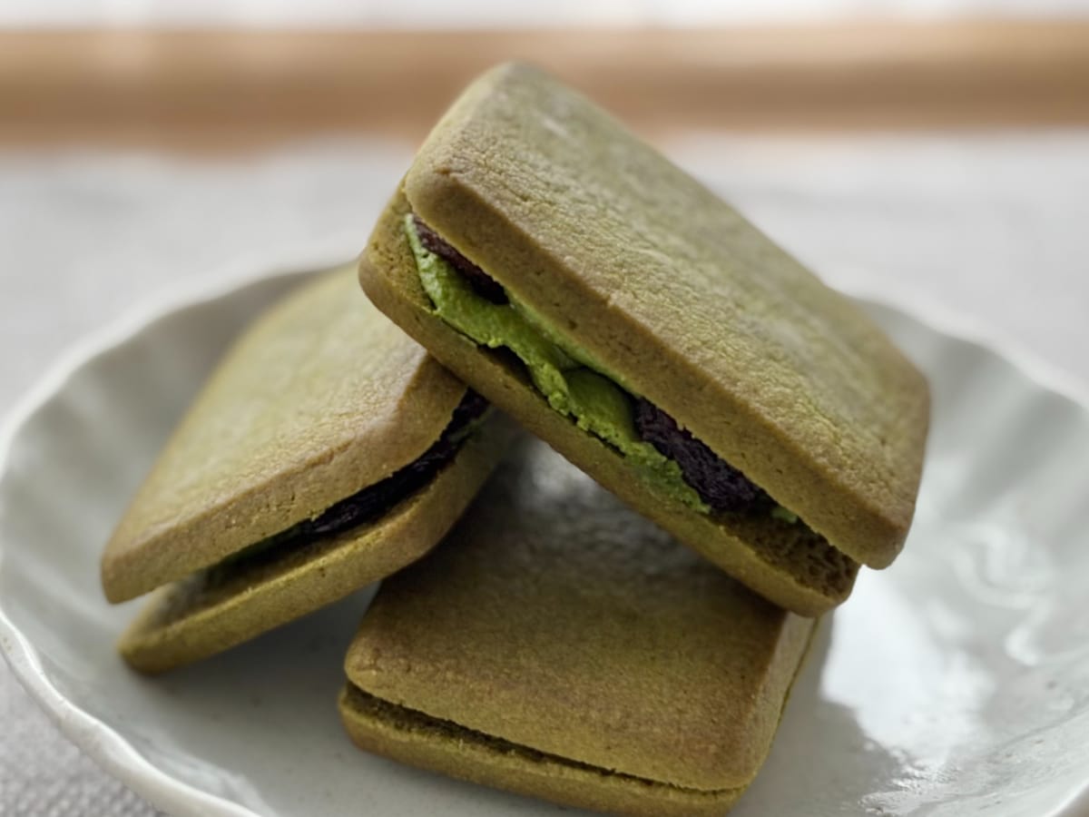 1枚でも食べ応えあり！【セブン】人気の上品おやつに和の味わいが再登場