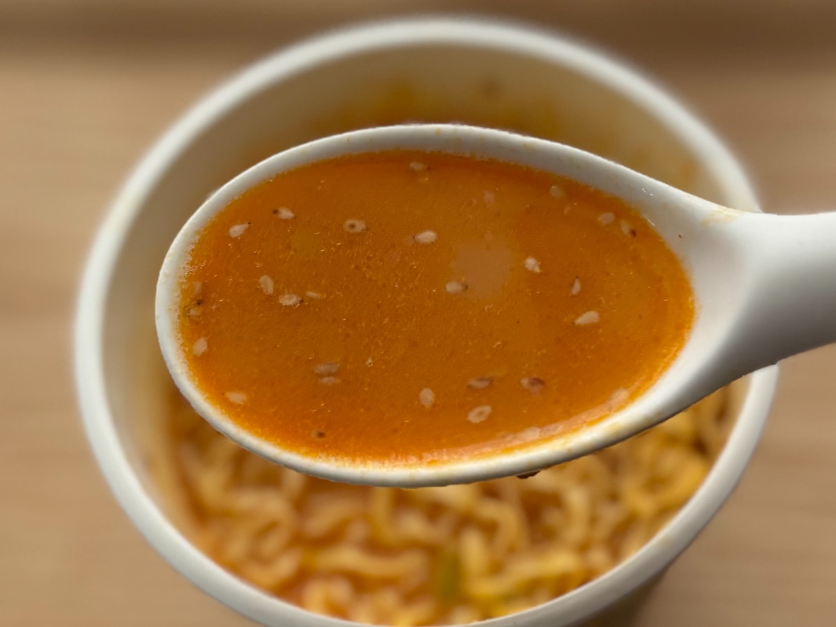 “クセ旨”の一杯がビッグに！【カップヌードル】新感覚スープにも大満足