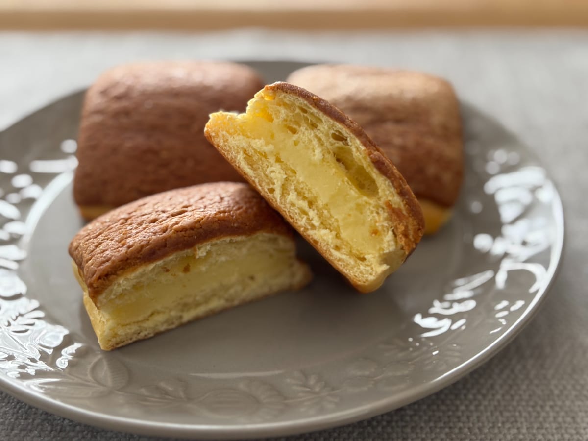 パンであれを再現!?【セブン】の名前が気になりすぎる商品を食べてみた