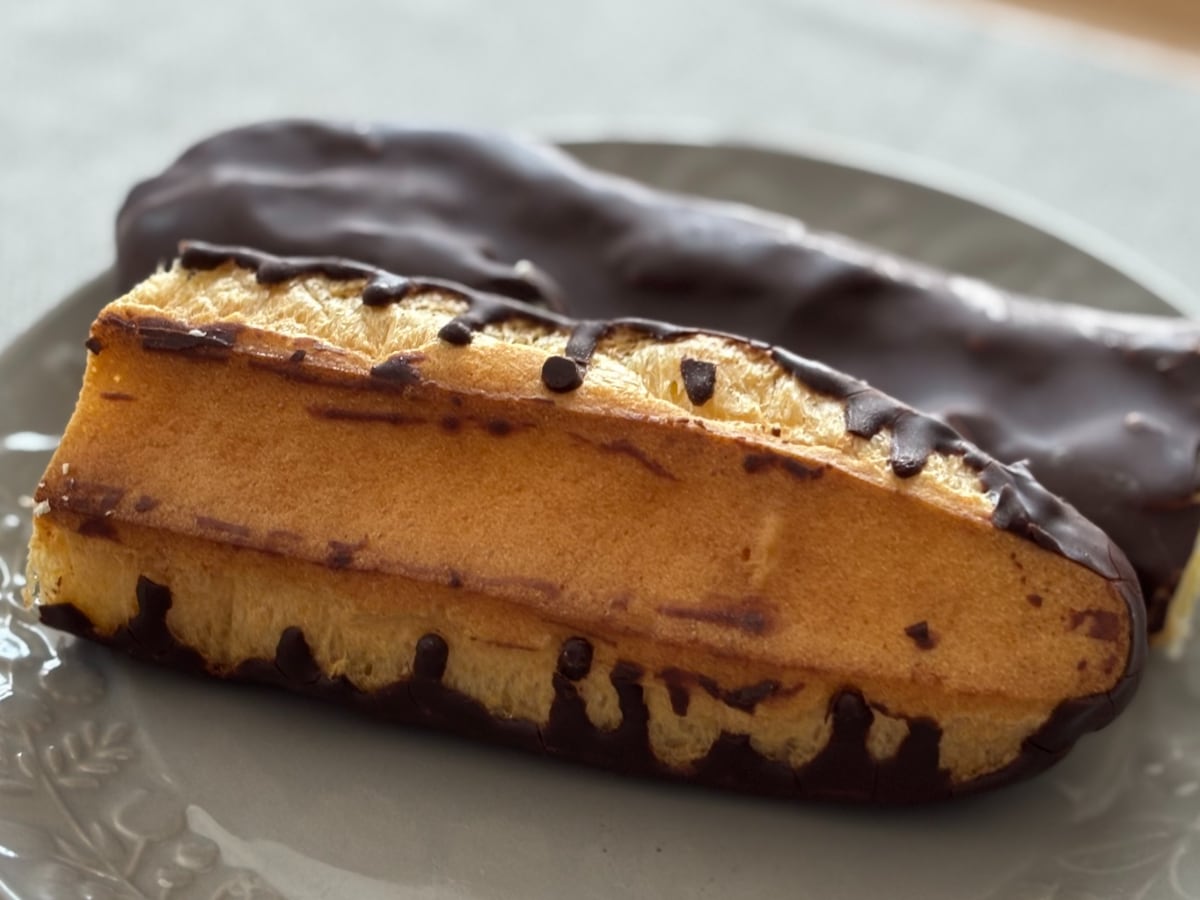 「長いけど意外と食べやすい」ってホント?話題の【ファミマ】商品を実食