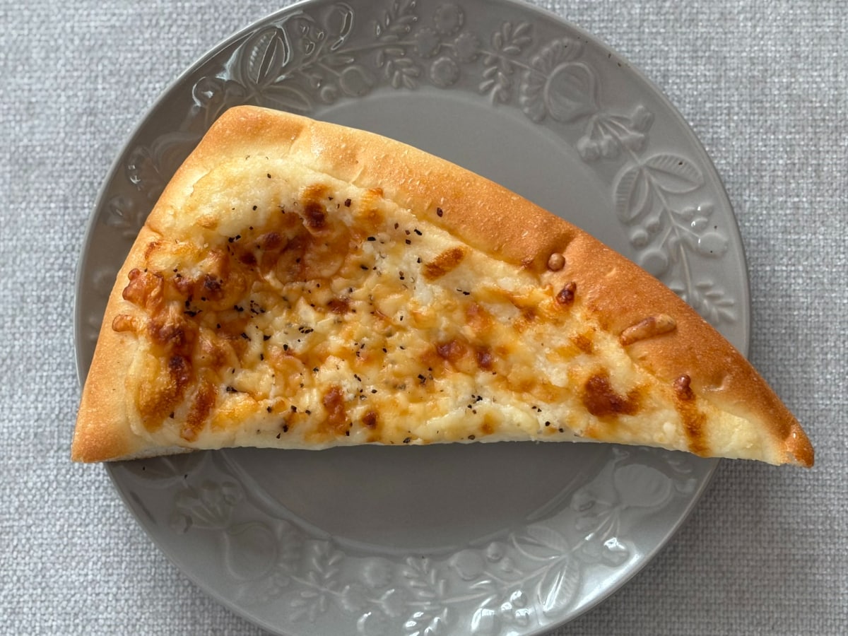 ポテトがほくほく!【セブン】に再登場したピザパンは朝食にもよさそう