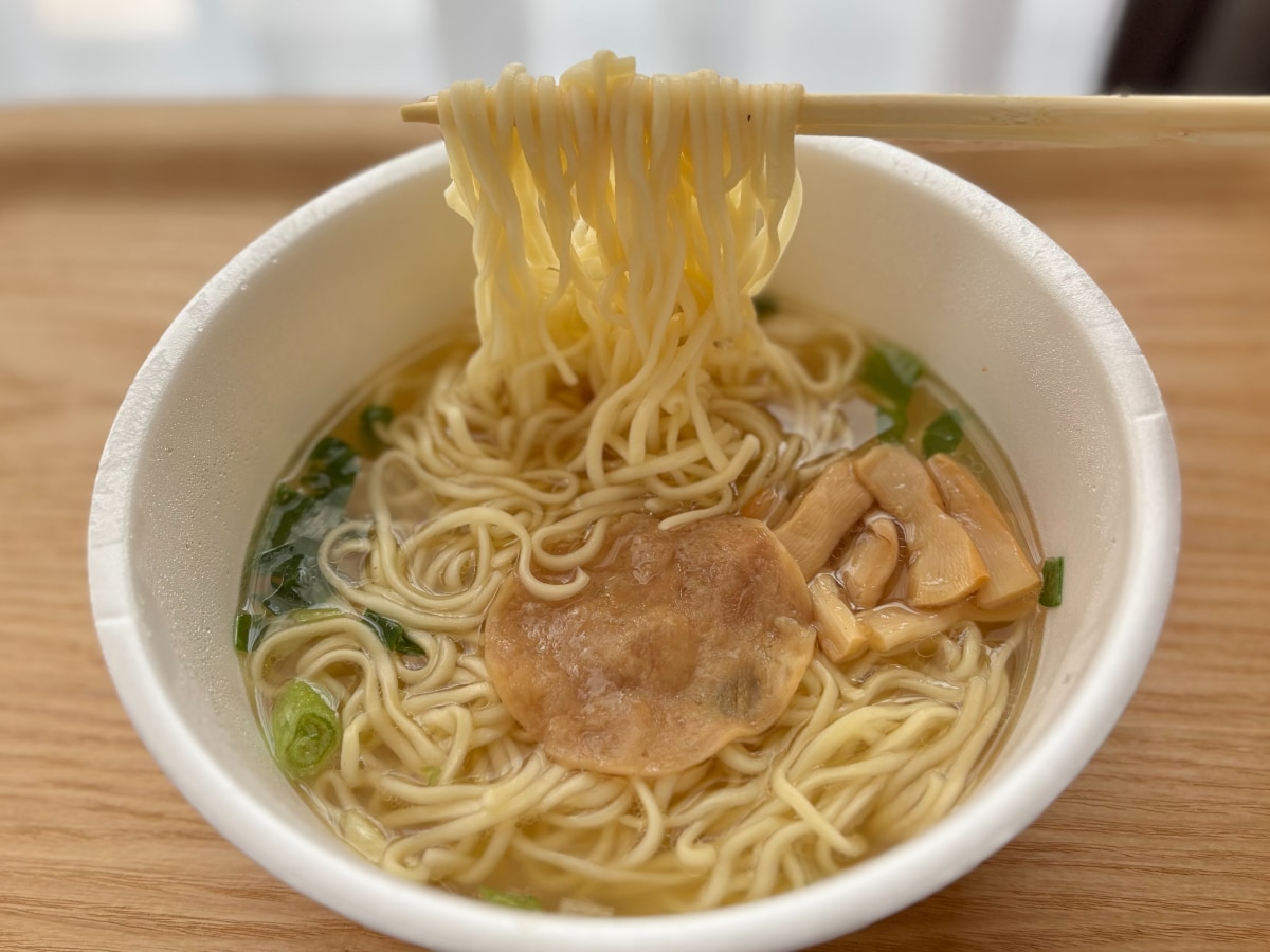 塩味スープがクセになるウマさ！【ファミマ】名店監修のカップ麺が登場