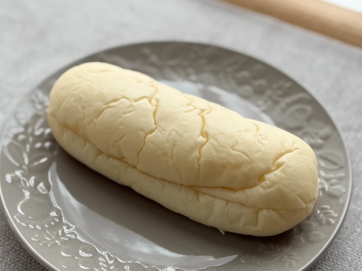 「ただのパンじゃない」おいしさ【ファミマ】にしっとり甘酸っぱい新作