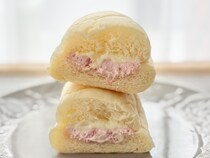 「ただのパンじゃない」おいしさ【ファミマ】にしっとり甘酸っぱい新作