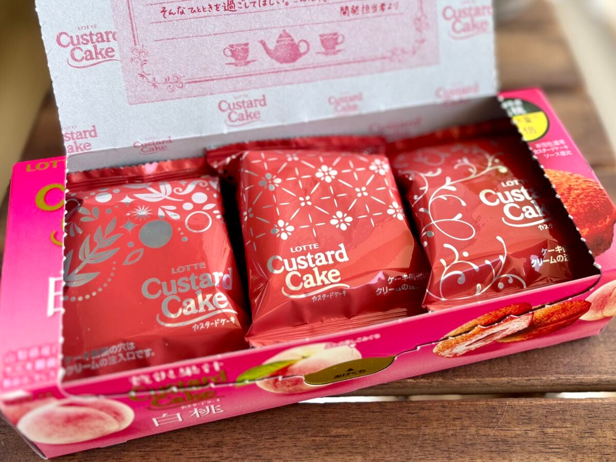 想像以上の果汁感！【ロッテ】春のおやつにふんわり甘～い桃ケーキはいかが？