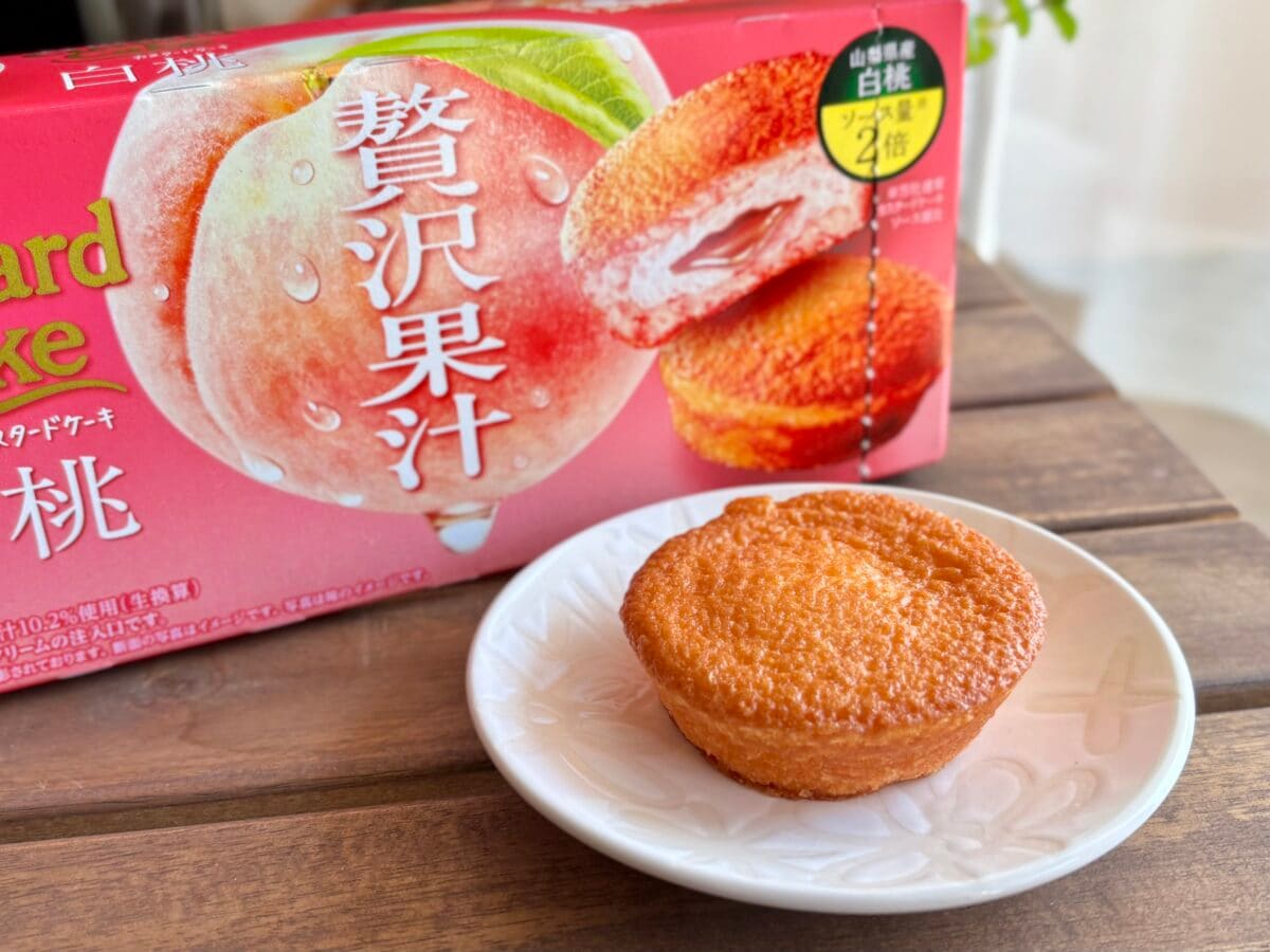 想像以上の果汁感！【ロッテ】春のおやつにふんわり甘～い桃ケーキはいかが？