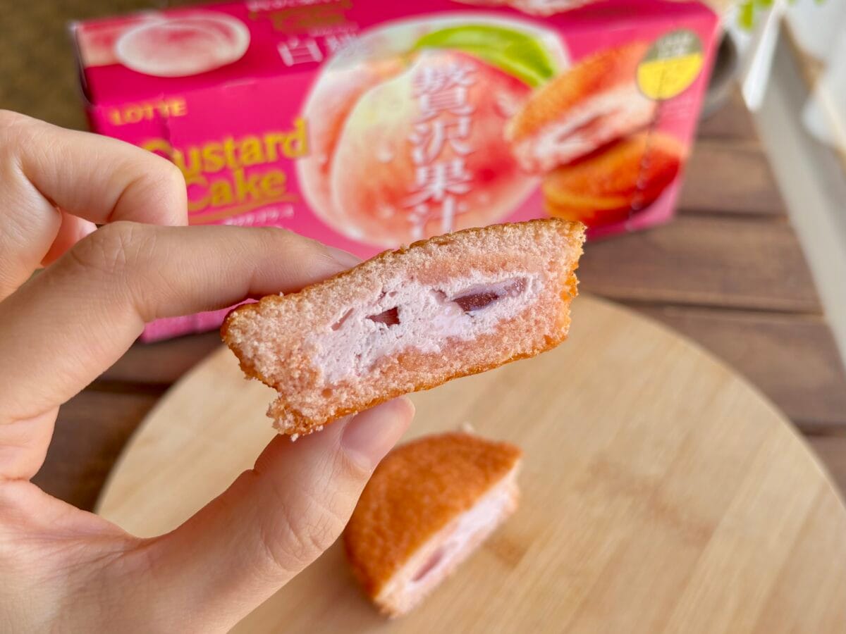 想像以上の果汁感！【ロッテ】春のおやつにふんわり甘～い桃ケーキはいかが？