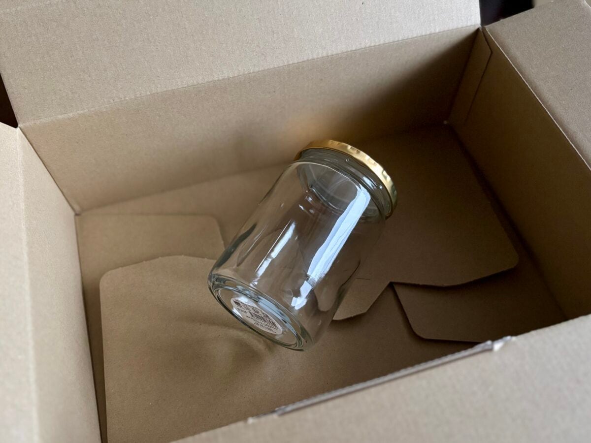 【ダイソー】で買えるダンボールおすすめ5選!サイズや組立て方も紹介