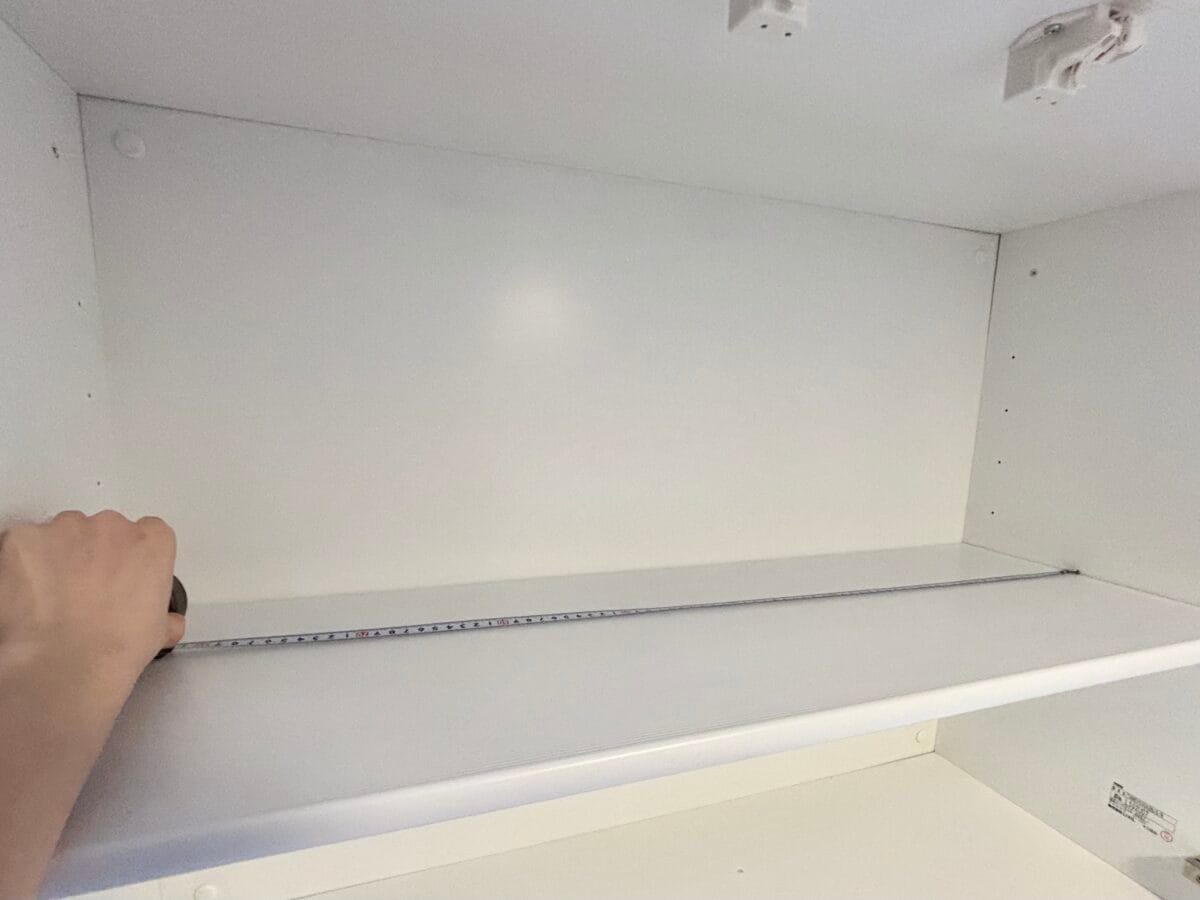 【ダイソー】突っ張り棒で収納棚DIY！積み重ね整理棚との組み合わせで最強！