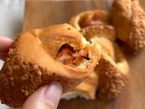 「いい意味で普通」【ファミマ】シェアOKの新作パンは外れなしの美味しさ