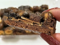 「ザクガリ食感」「虫歯の味」【ファミマ】話題のフロランタンを実食