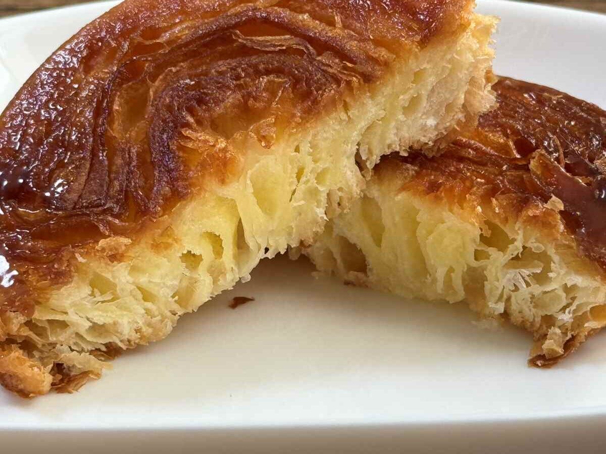 149円以上の価値あり【ローソン】クイニーアマンが衝撃的美味さ