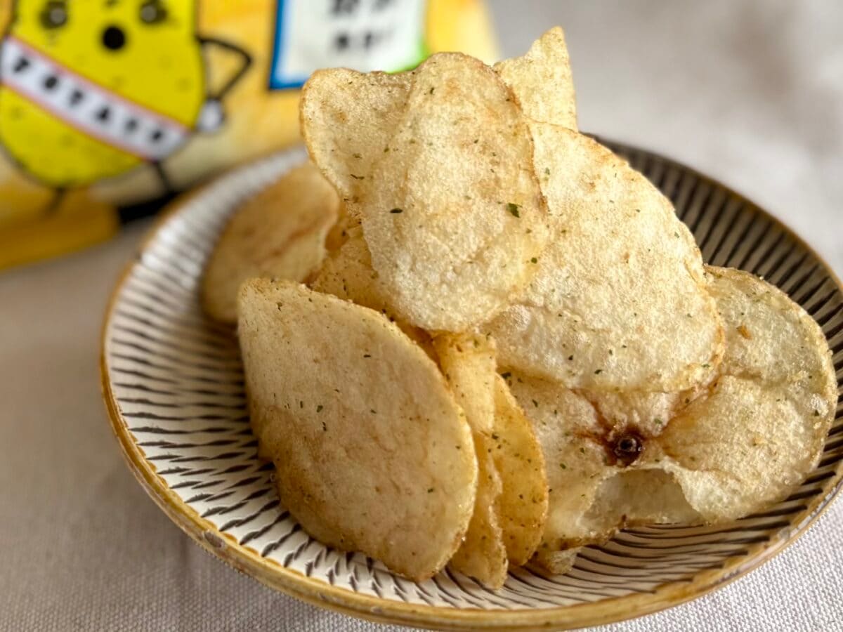 「好きなポテチ第1位に躍り出たかも」【カルビー】東の最強タッグ復活!