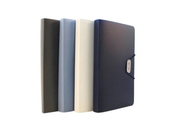 ダイソーの名刺入れが超優秀! レザー調でプチプラなのに高見え♡