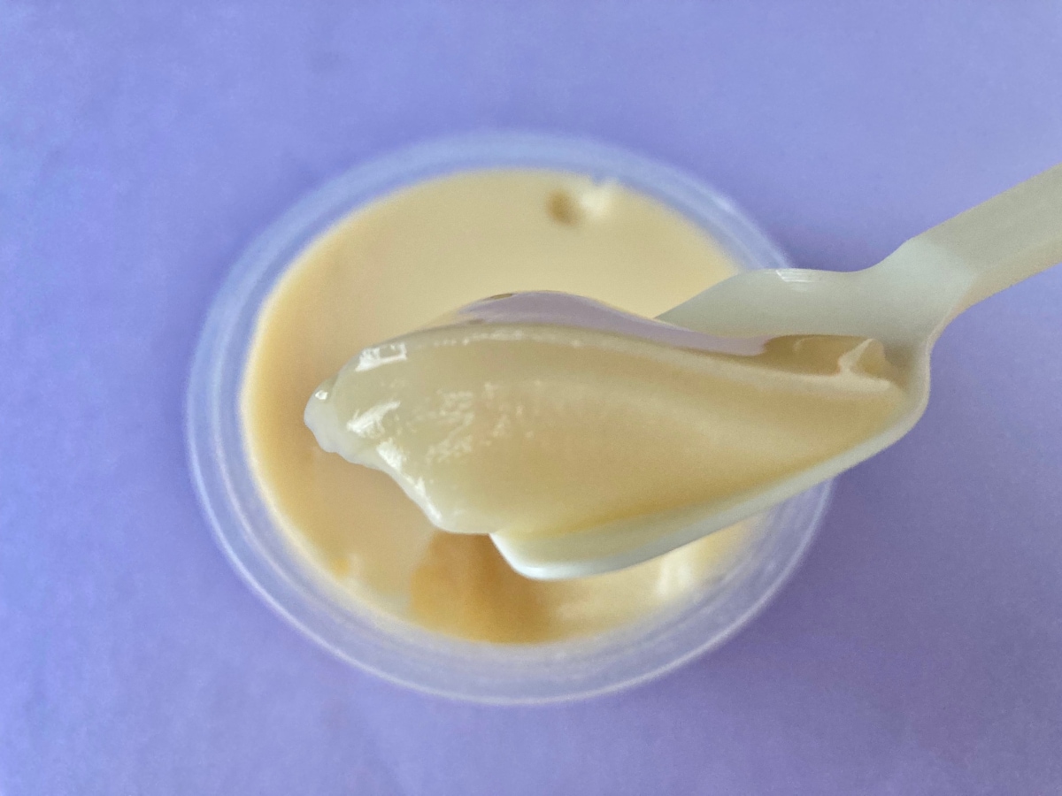 ウマいけど何故この形に！？困惑させる謎のスイーツ現る！！【ローソン】