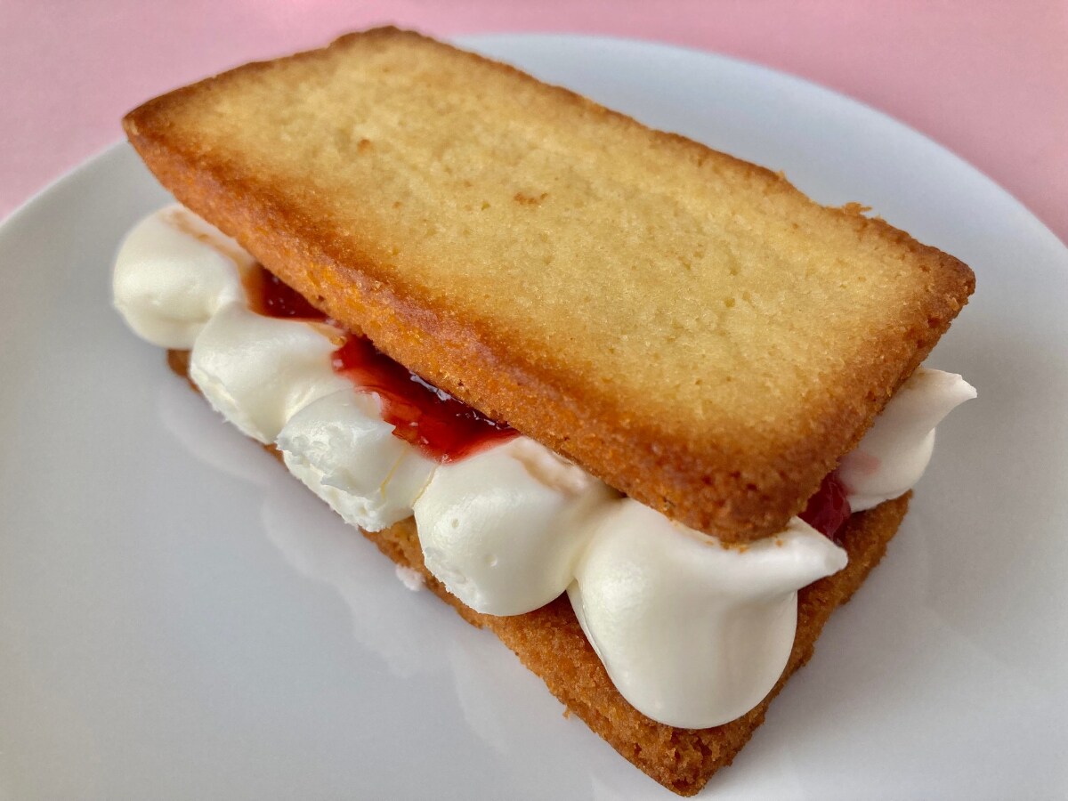 過去イチで好きっ！クセになる！【ローソン】SNSで絶賛のスイーツ