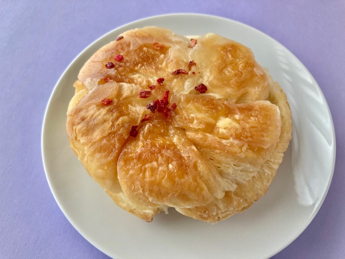 「罪!」「めっちゃうまぁぁぁ!」あの焼き菓子がコンビニで!【ローソン】