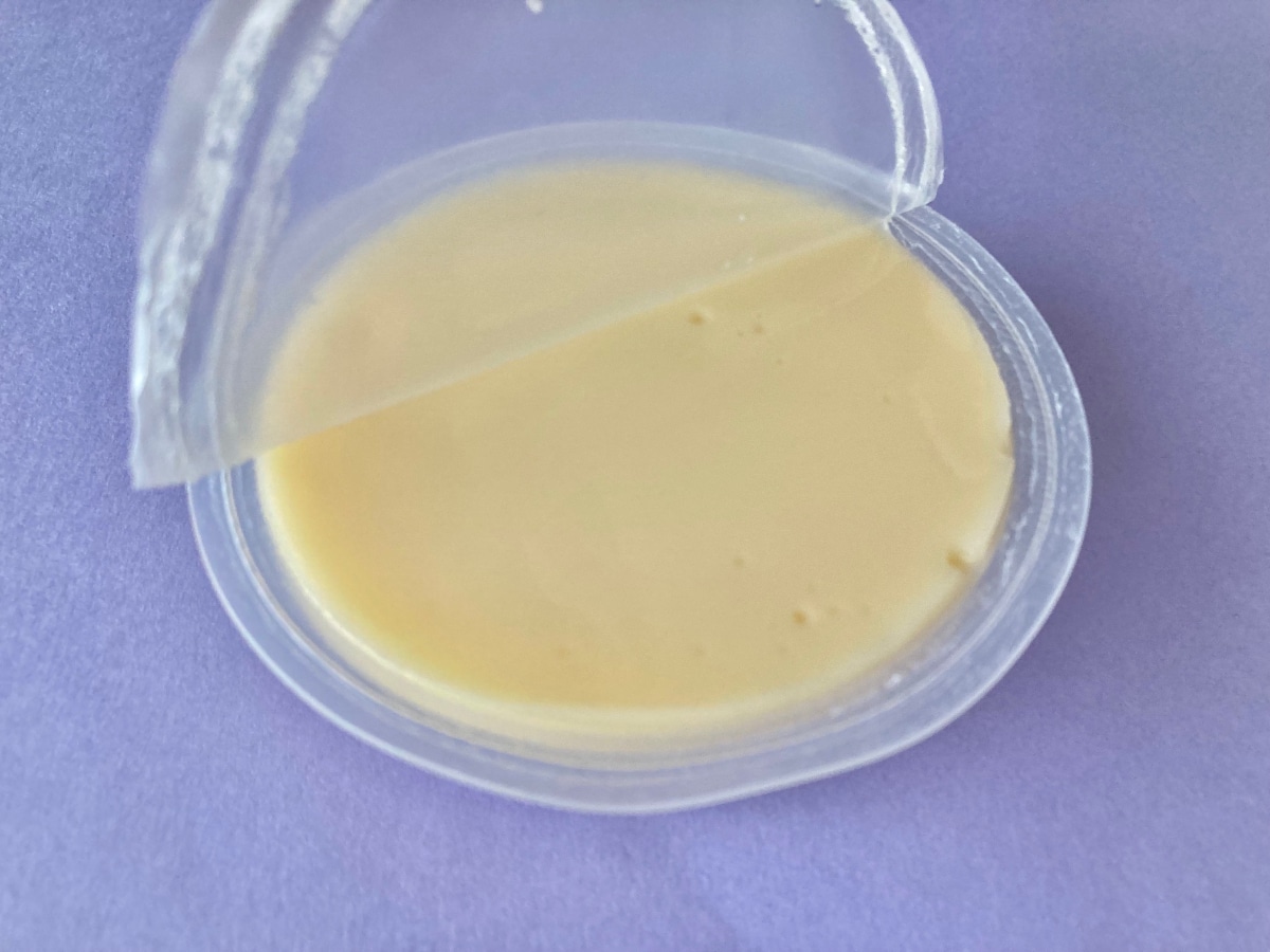 ウマいけど何故この形に！？困惑させる謎のスイーツ現る！！【ローソン】