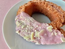 「すっかり春！」「可愛い」季節を感じる新作ドーナツ【セブン】