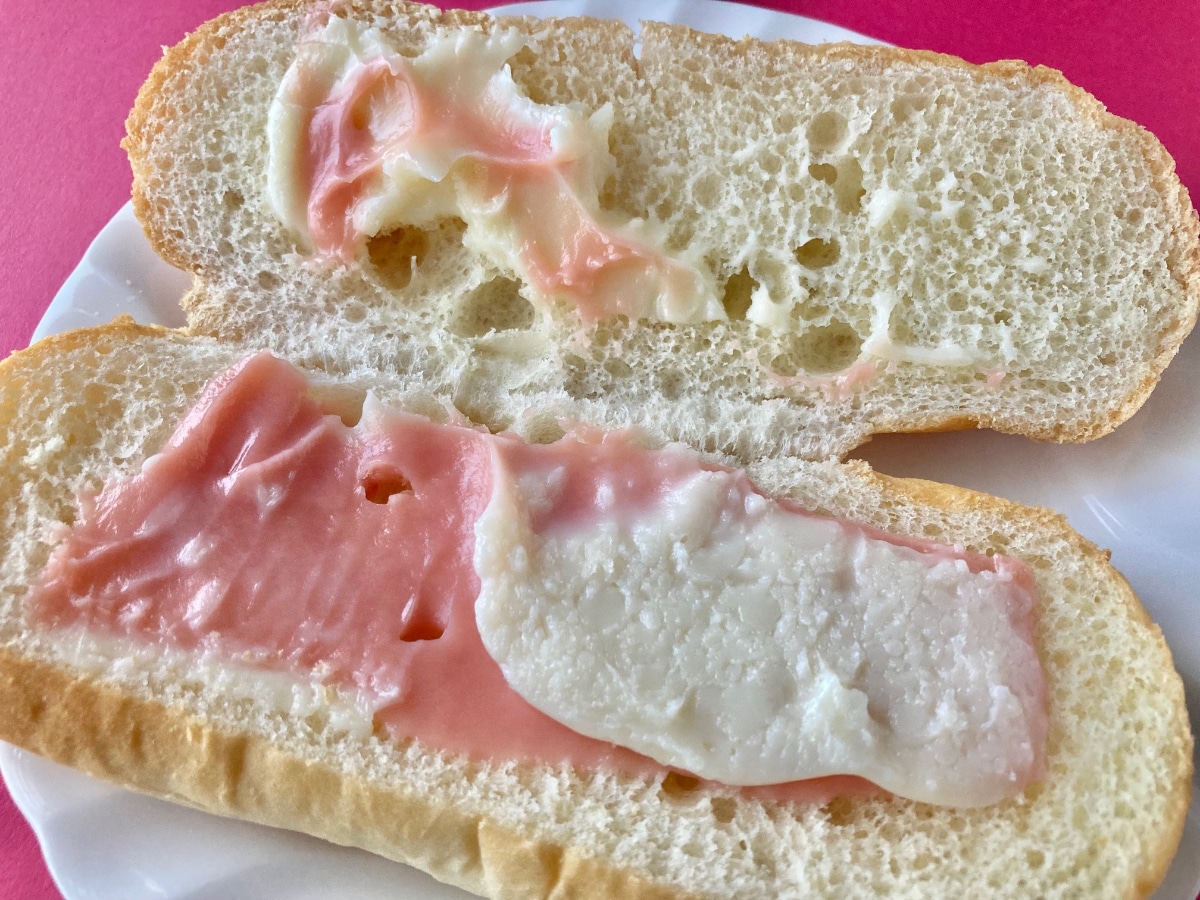 ハムチーズではないですよ!!甘くて美味しいコラボパン【ファミマ】