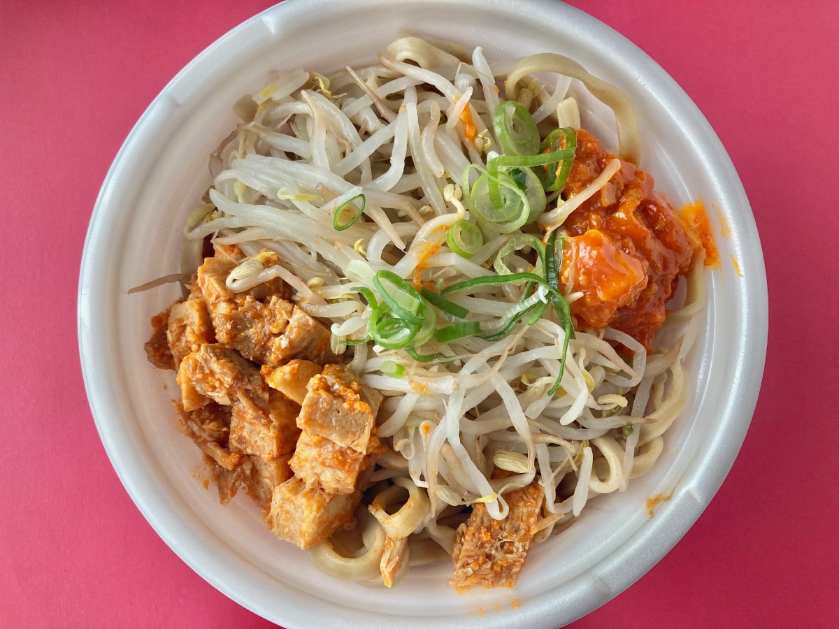 「ストレス発散」「美味しい」【セブン】とみ田監修の激ウマラーメンが復活！！