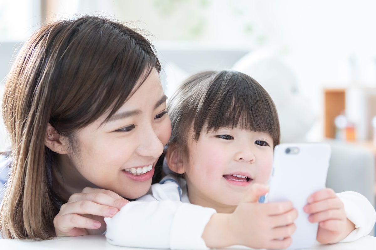 iPhoneの画面ロックを解説!子供のYouTube視聴にも便利