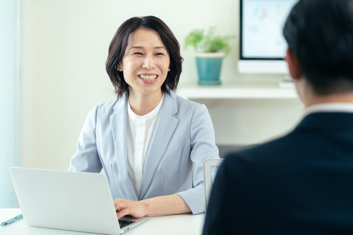 50代女性の転職は厳しい?長く続けられる仕事や転職成功のコツも紹介