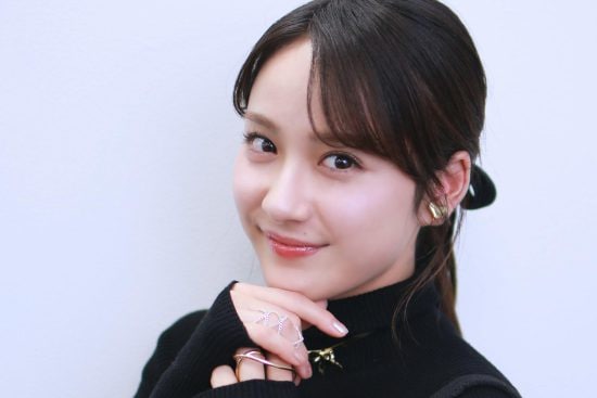 26歳の平祐奈が“11歳からの芸能生活”を振り返る。姉・平愛梨の“独特な演技指導”が追い風に