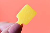 「箱買いした」「一瞬でなくなる」【不二家×赤城乳業】人気グミが再販！