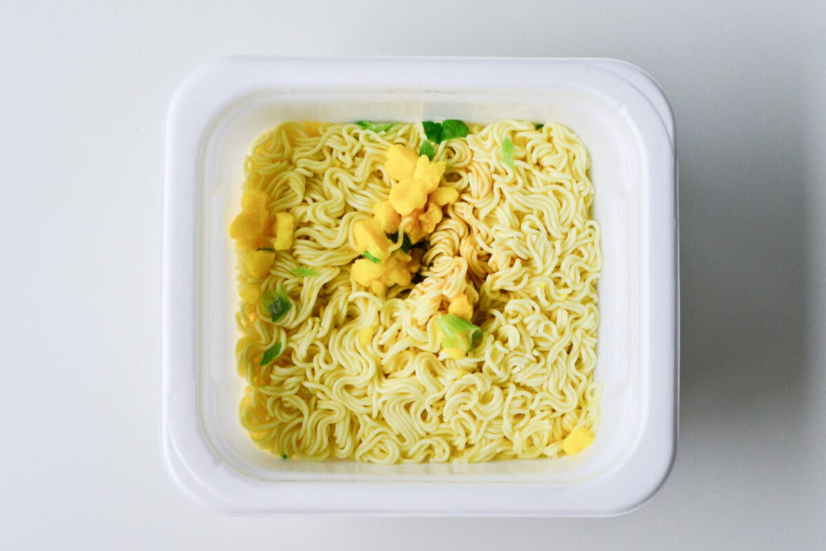 「熱湯1分の爆速野郎」「卵がふわふわ」【東洋水産】新作塩焼きそば登場