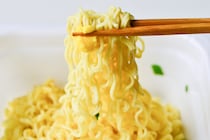 「熱湯1分の爆速野郎」「卵がふわふわ」【東洋水産】新作塩焼きそば登場