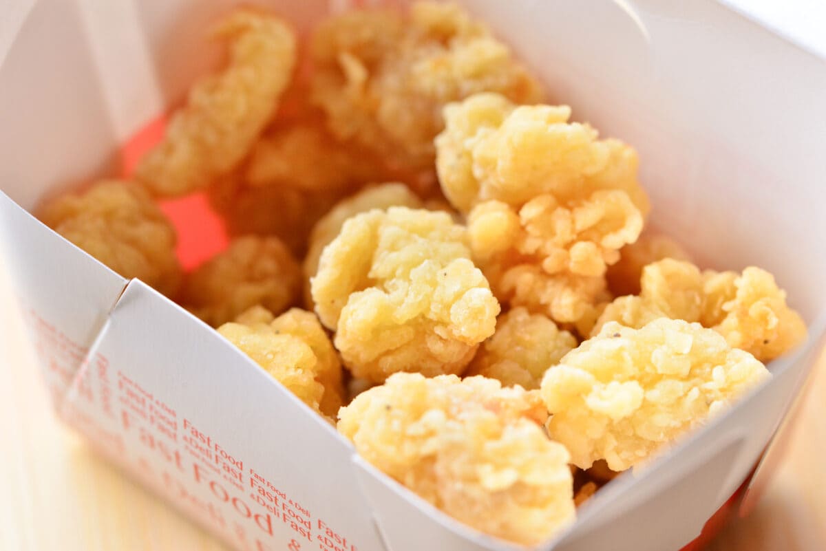 「一番アツイ」「最低クラスかも」【ファミマ】賛否両論のチキンを実食！